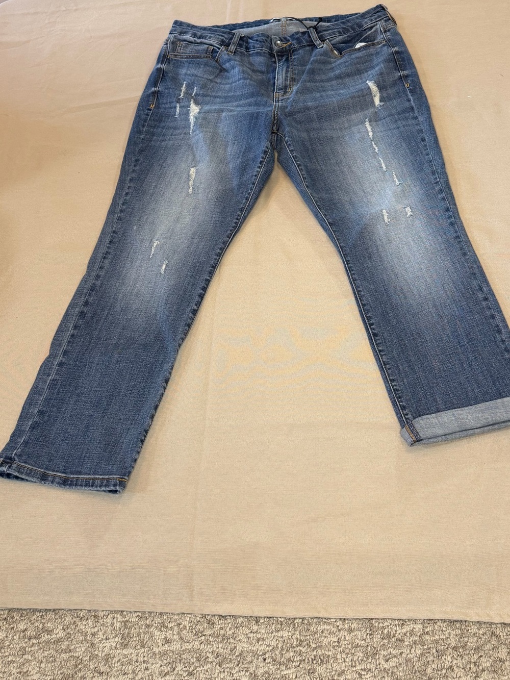 Straight Leg Distressed Women’s Jeans — Blue